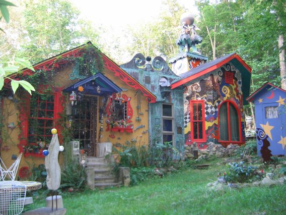 Entrance and side view of bathroom